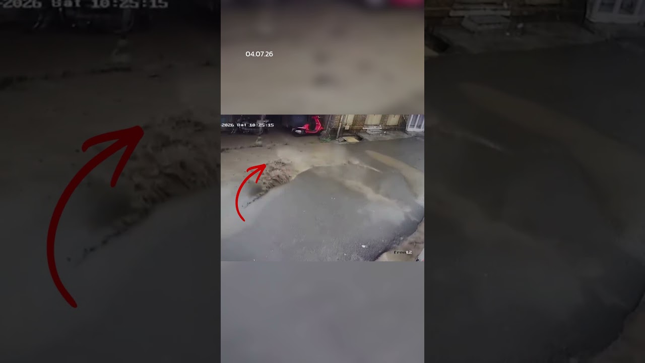 Pipeline Testing Triggers Water Burst On A Newly Built Road In Pune | Mo of Everything
