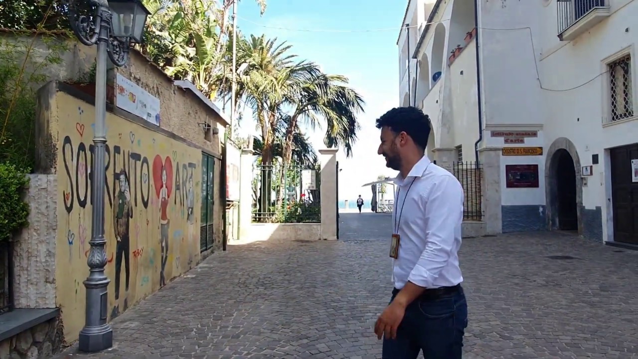 Visitando Sorrento, una perla: il chiostro di San Francesco