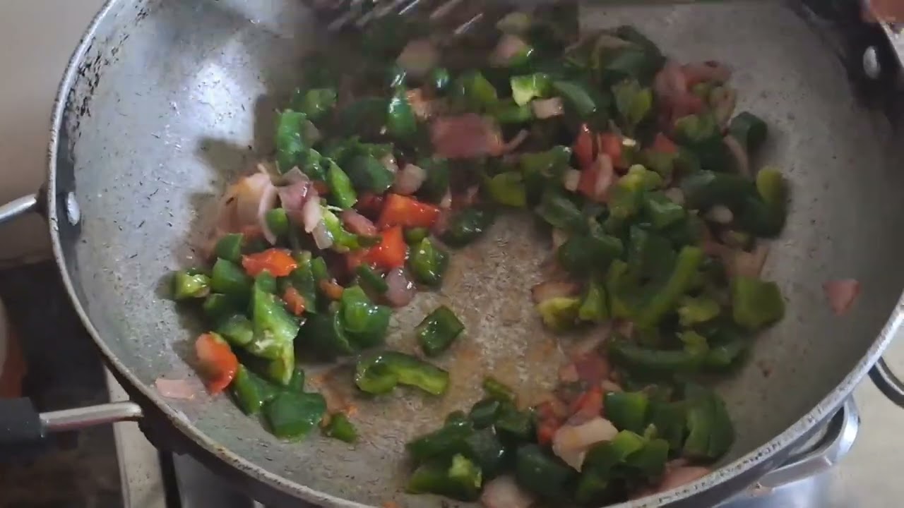 🫑आज आलू और शिमला मिर्च की सब्जी  बनायी 🥔