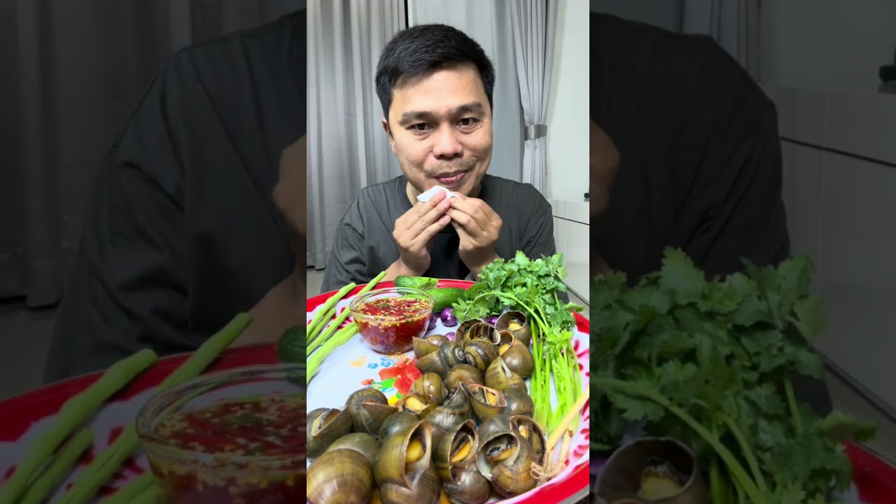 หอยโข่งน้ำจิ้มซีฟู้ด