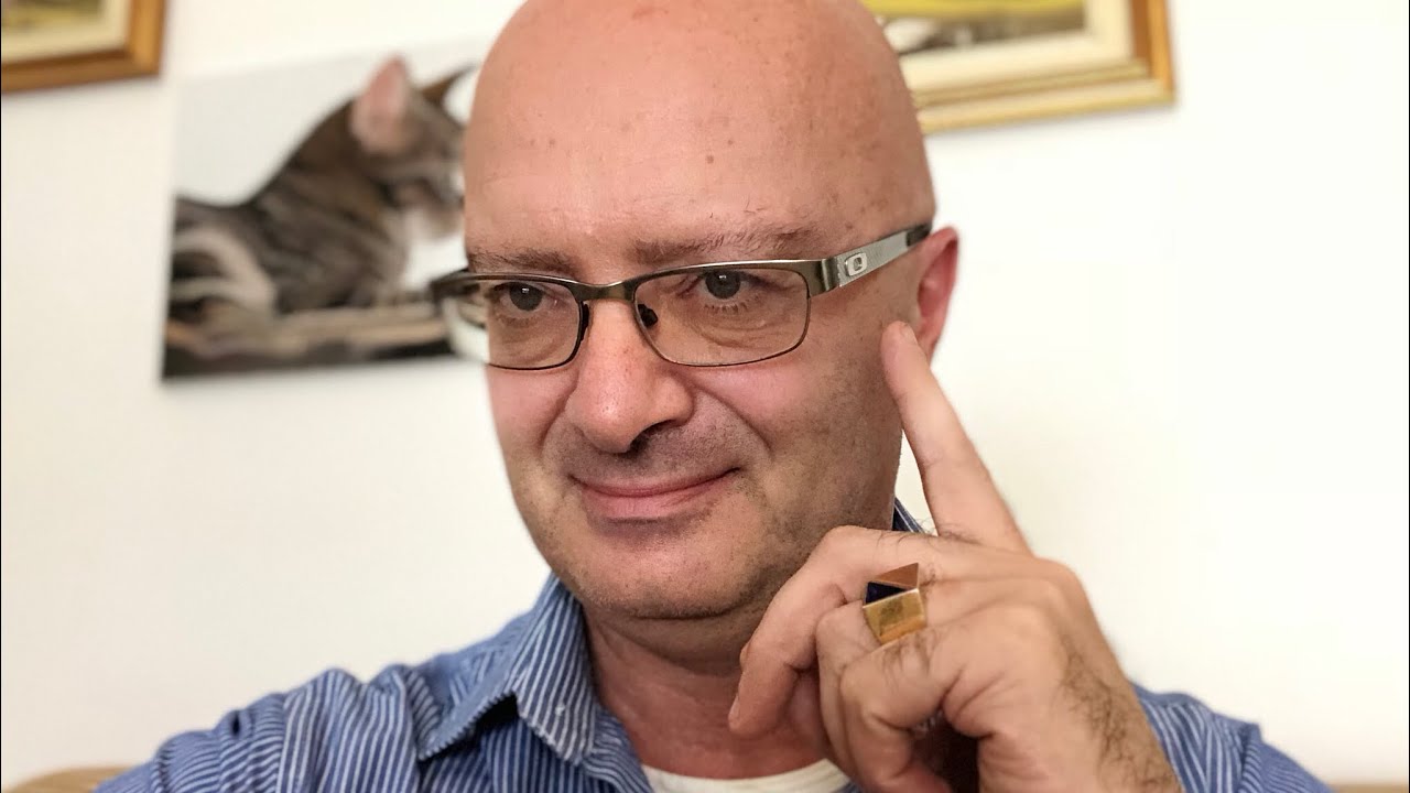 Come Capire se una Persona che Non Conosci è Attratta o Innamorata di Te