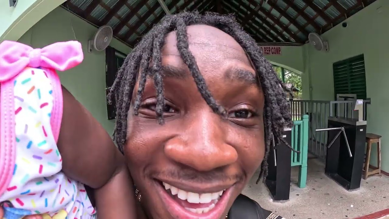 VISITING JAMAICA DUNNS RIVERS FALL