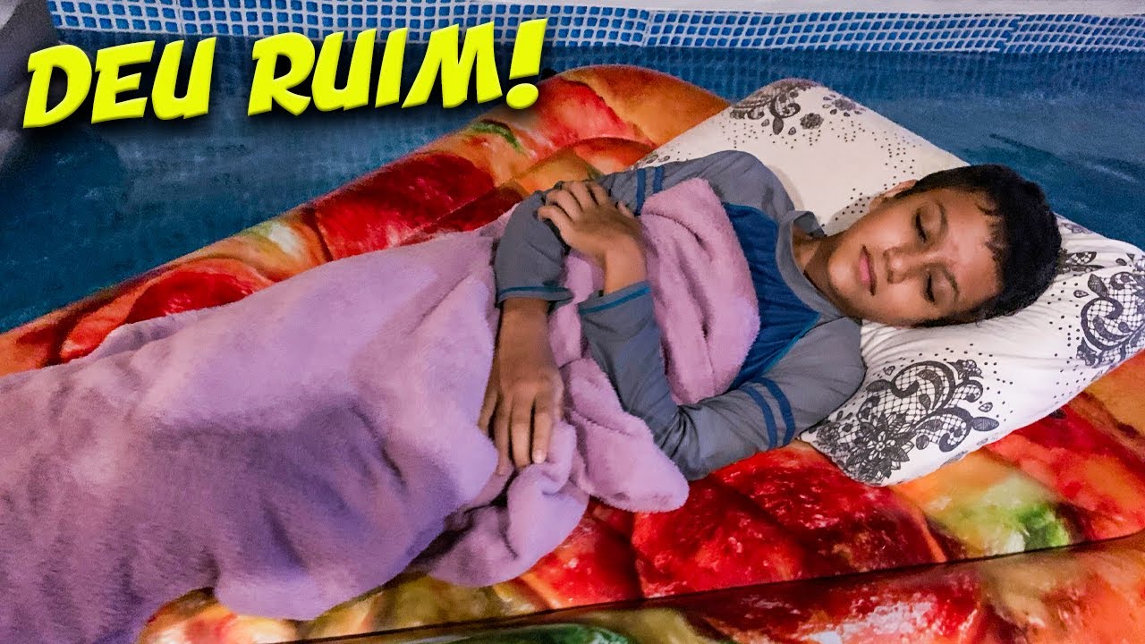 PASSEI A NOITE NA PISCINA - 100% REAL (DEU RUIM!)