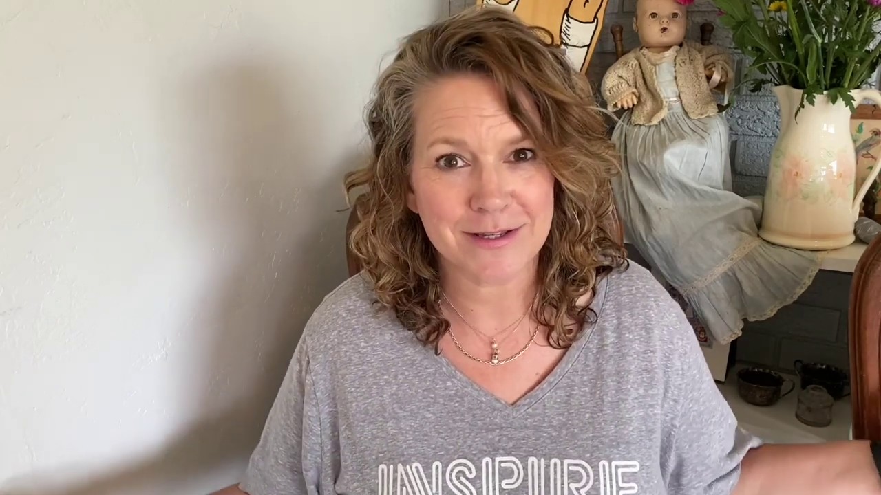 Tracie Fox LoveJunkJournals Attache Class Review 1