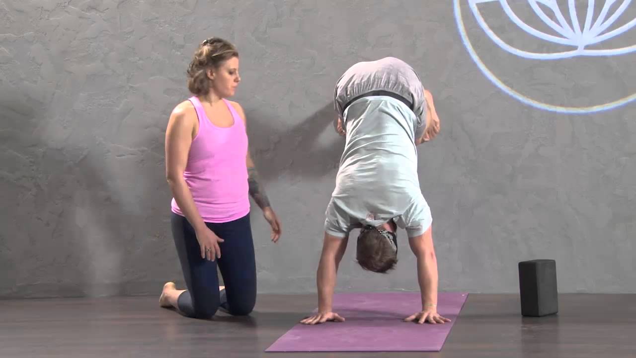 Handstand Workshop - FREE Yoga Handstand Workshop