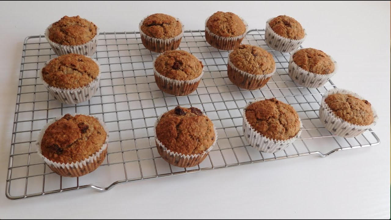 Healthy banana oatmeal muffin recipe | Breakfast oat muffin recipe | Oatmeal banana muffins