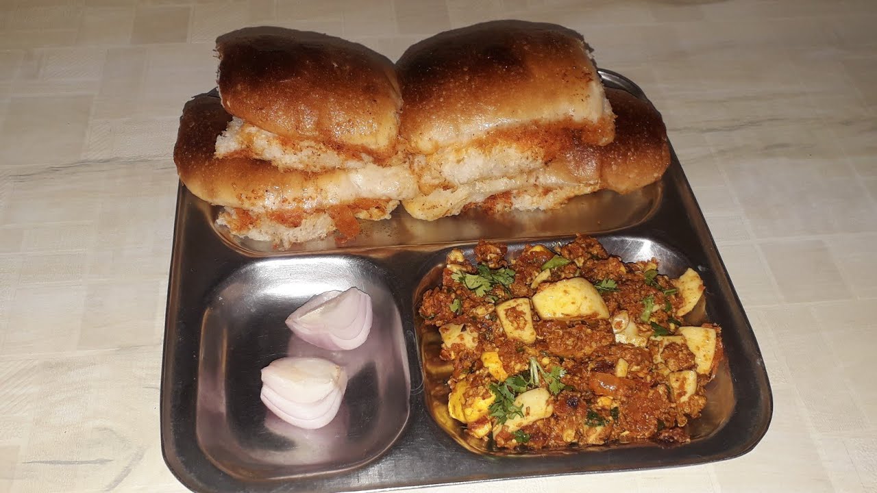 Aanda Burjee Masala with Masala  pav || अंडी मसाला || Street  Style food