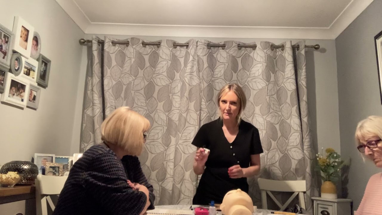 Micro teach eyelash extensions