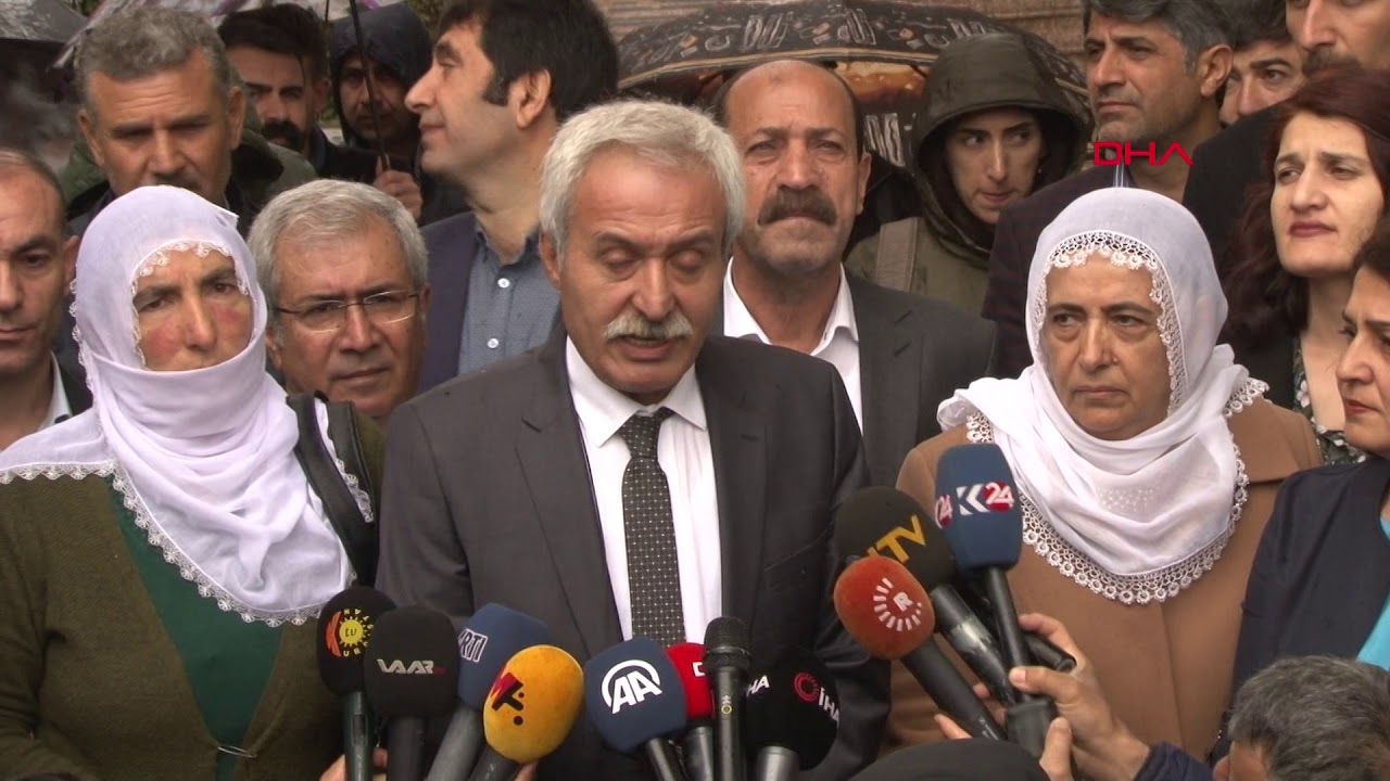 Diyarbakır Büyükşehir'de HDP'li mızraklı görevine başladı