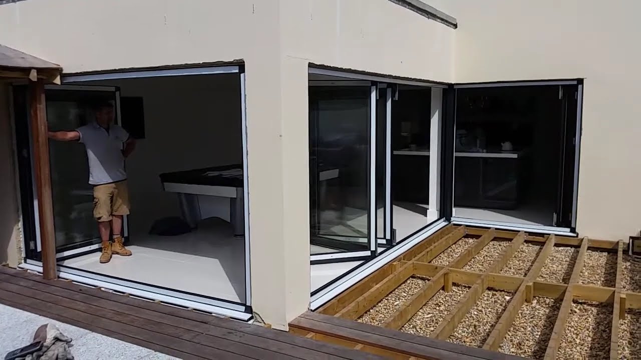 3 x Schuco Ass 70 FD fitted with Silver Integral Magnetic Blinds.