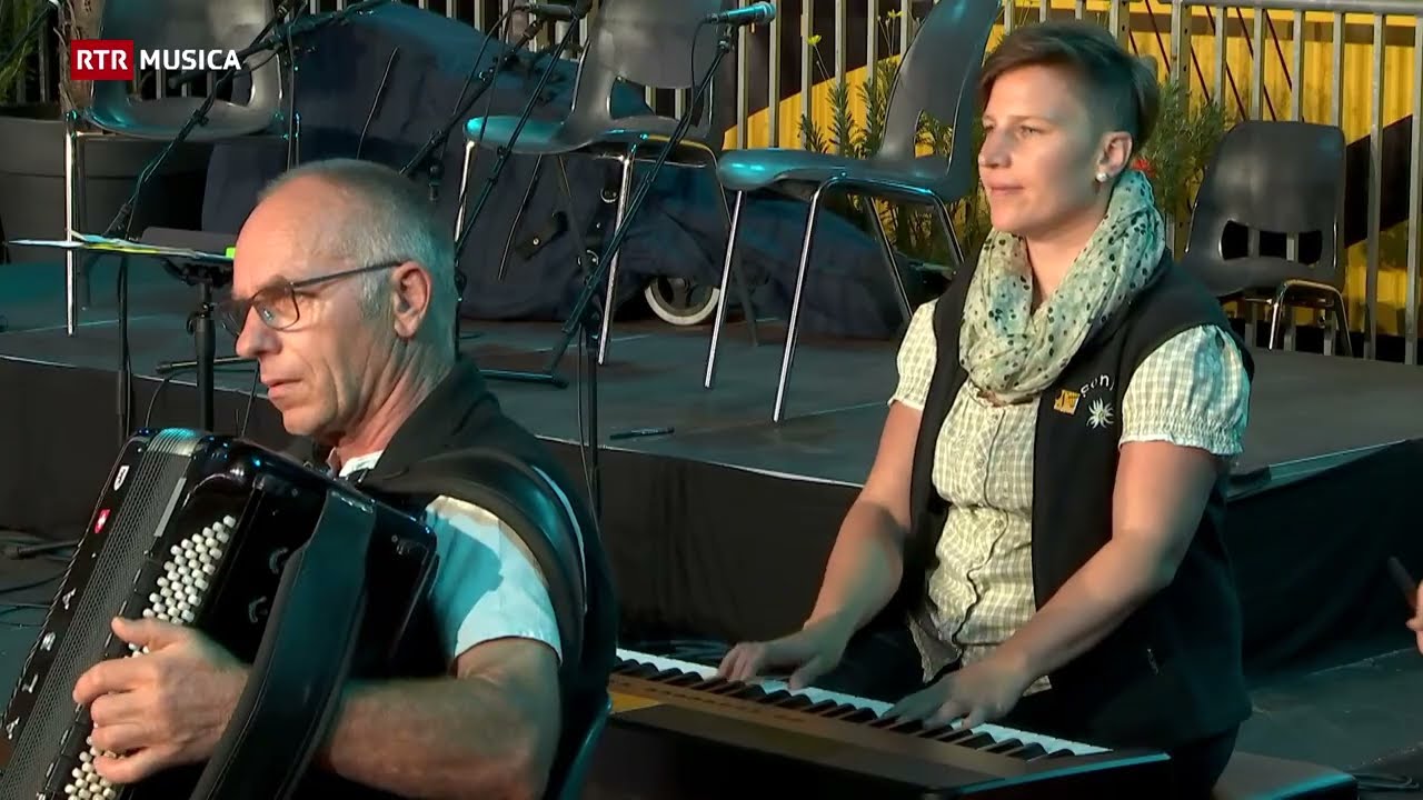 Im B&auml;reb&ouml;chel obe I Familienkapelle Forrer I Bellinzona 2023 I RTR Musica