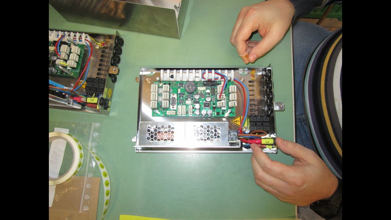 Elektromontage in unseren Werkst&auml;tten der Lebenshilfe