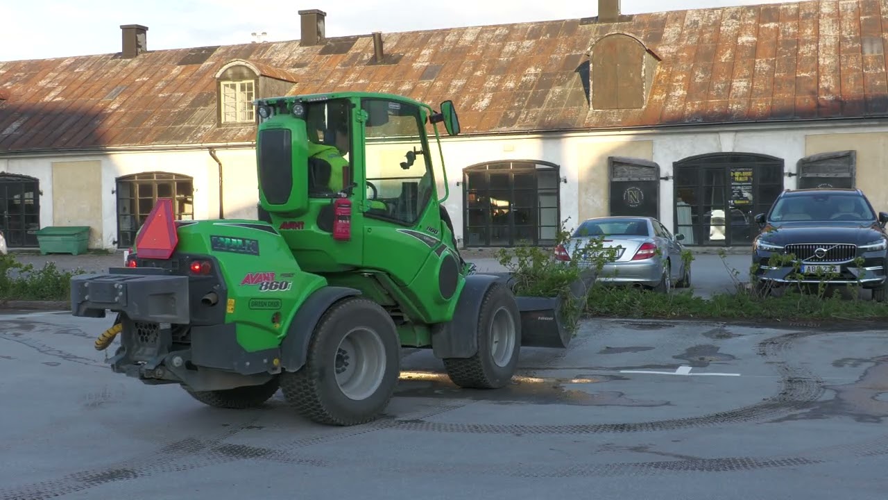 4K/Scania P410 används vid linje målning i Visby 4 Maj 2025
