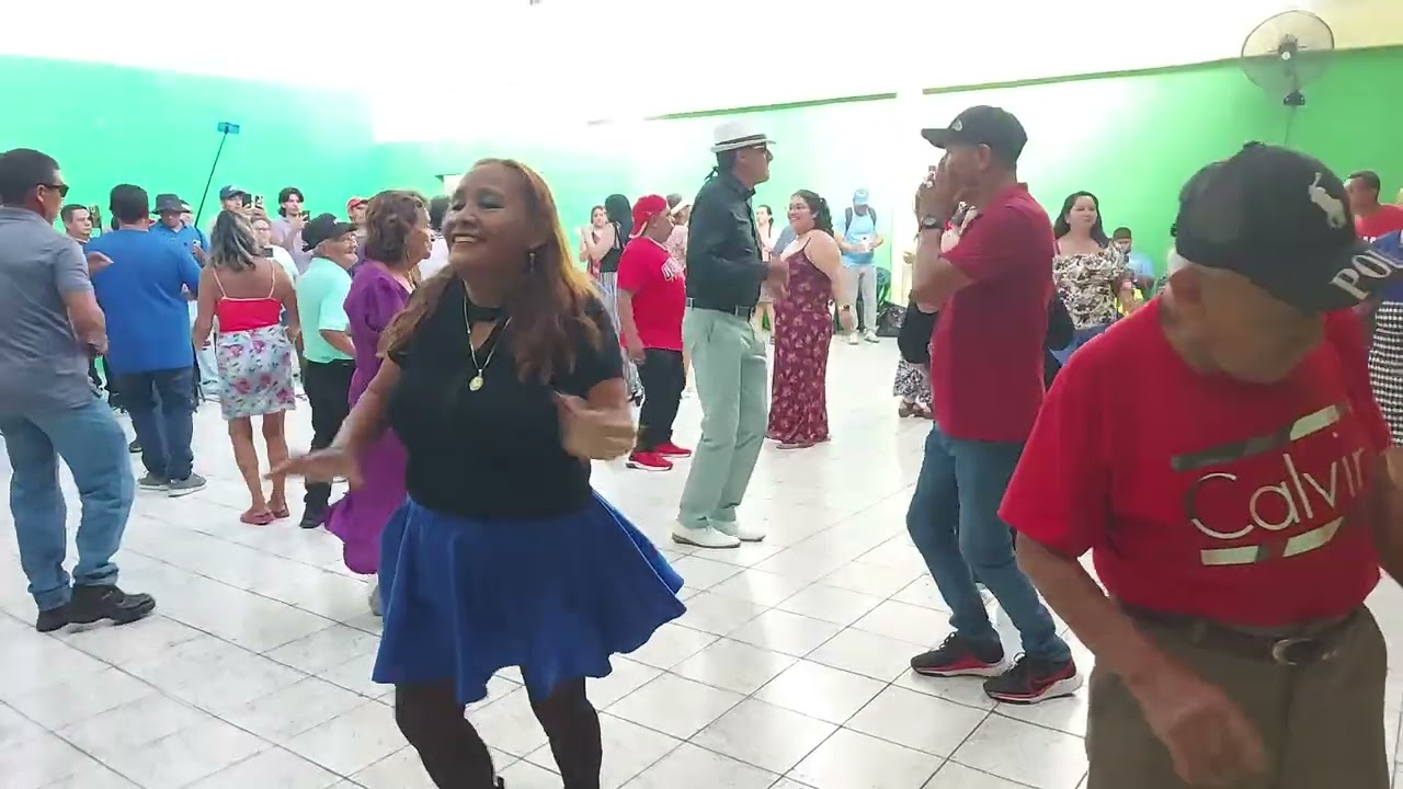 Mira como baila la pipiripao !!!