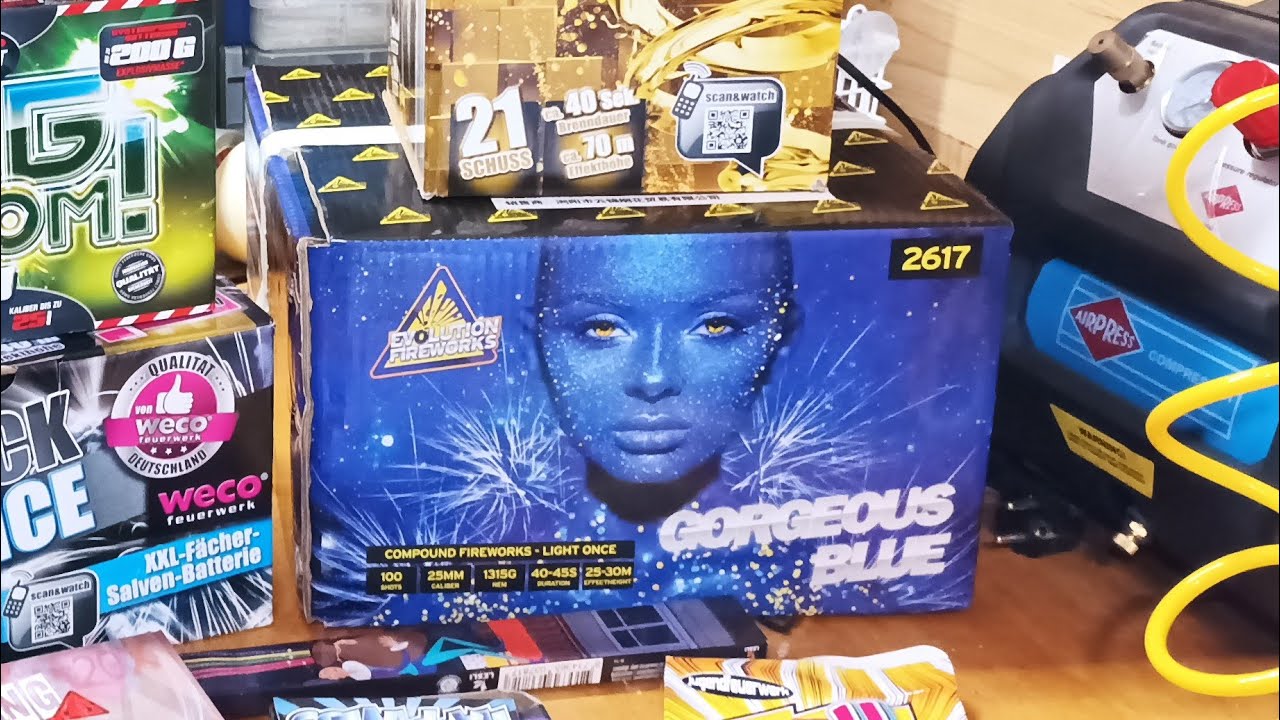 Gorgeous Blue 100sh - Evolution Fireworks - Straatfilm 23/24