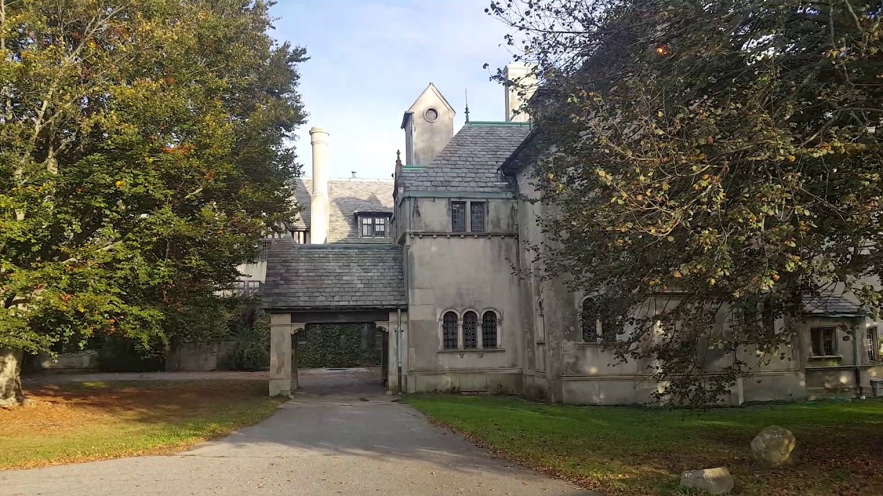 Dark Shadows Travels: Collinwood