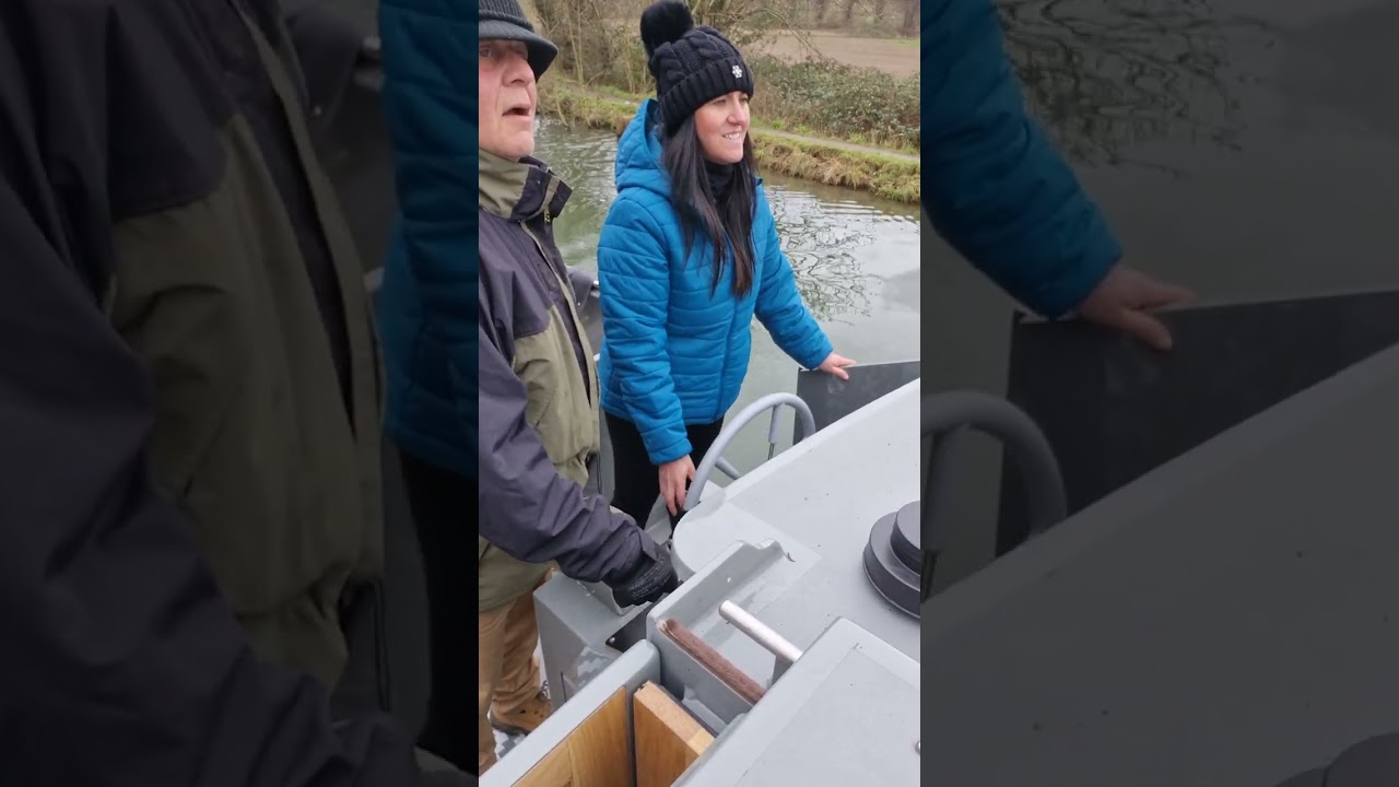 Pontoon landing / canal boat lesson