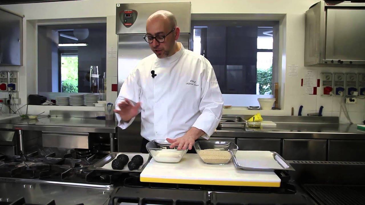 Arancini al nero di seppia dello Chef Alfonso Licata