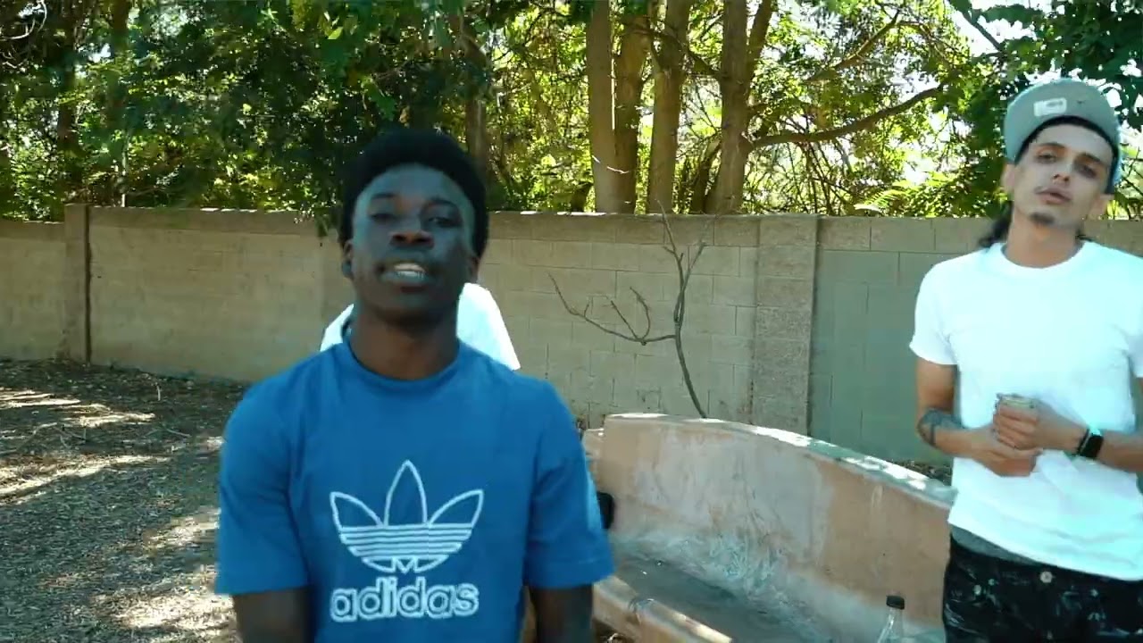 Booch - Greezy Outside (feat. LashOutStampa)