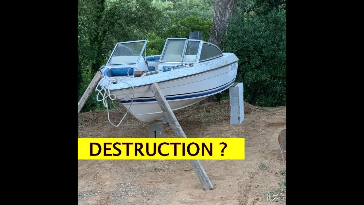 RÉNOVATION BOW RIDER - Vieux Moteurs Hors-bord - FOUR WINNS FREEDOM 150 - 15 PIEDS