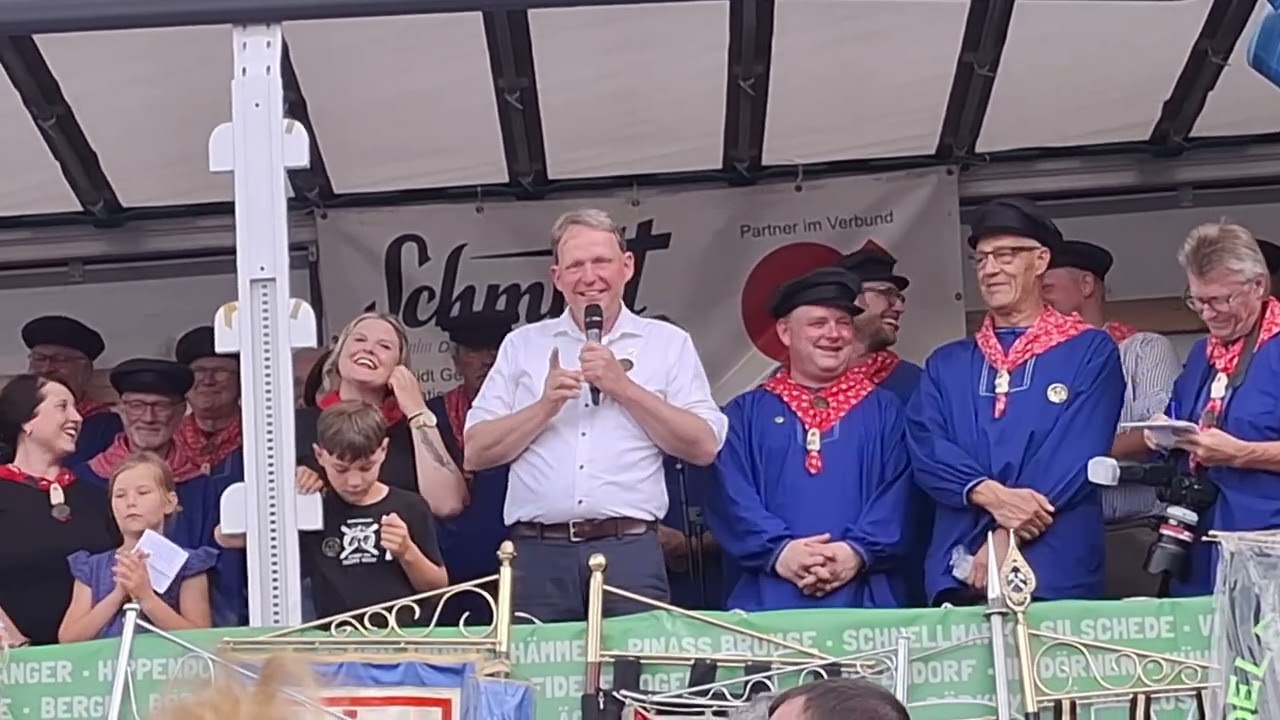 Eröffnung der Gevelsberger Kirmes mit Bürgermeister Claus Jacobi am  27 Juni 2025
