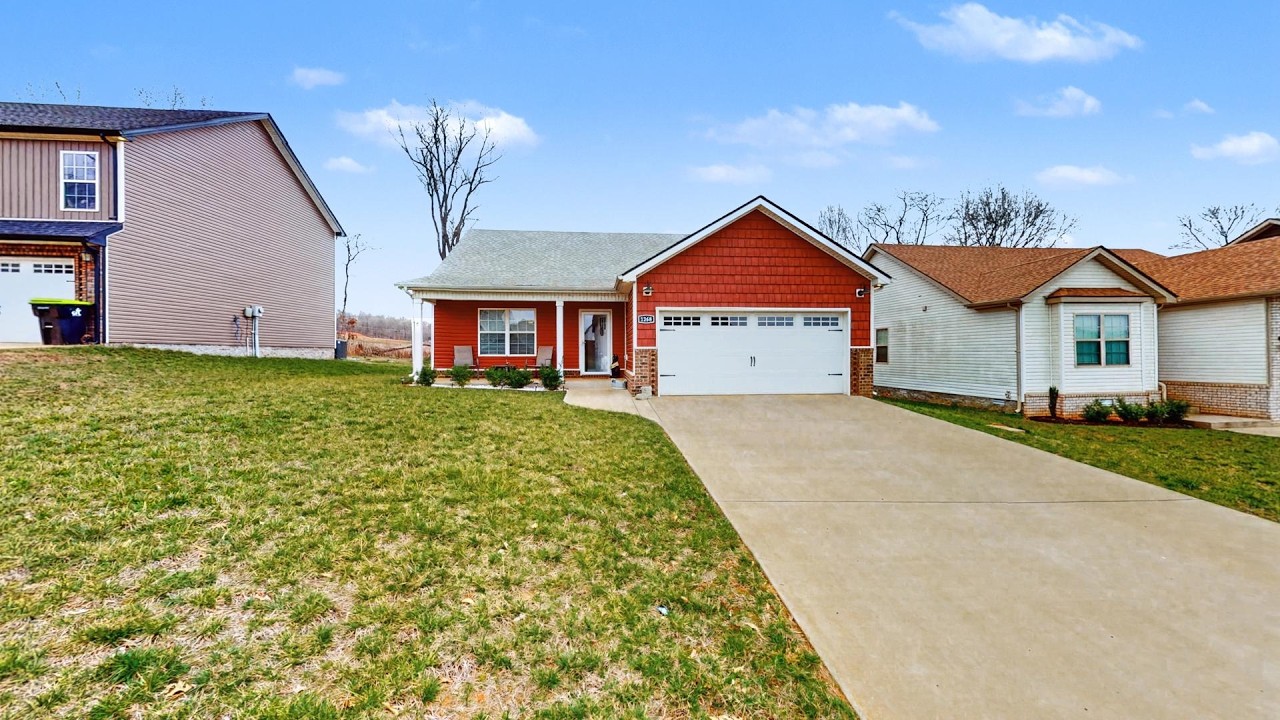 1268 Cardinal Creek Dr Clarksville TN 37040 — Keenan Tomlin