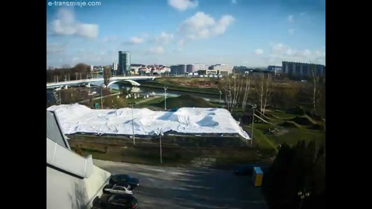 Zadaszenie pneumatyczne skatepark Rzeszow 2015 timelapse