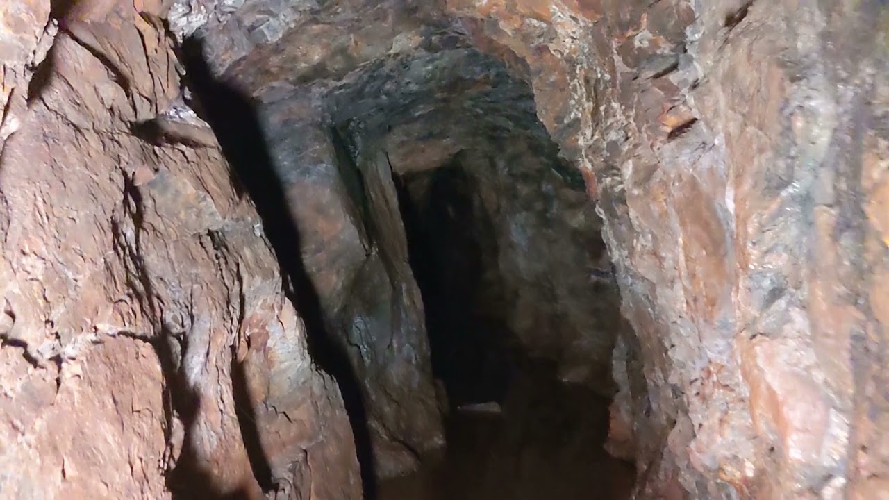 Exploring Cape Cornwall Mine - Part 1 - Through the adit to the stope