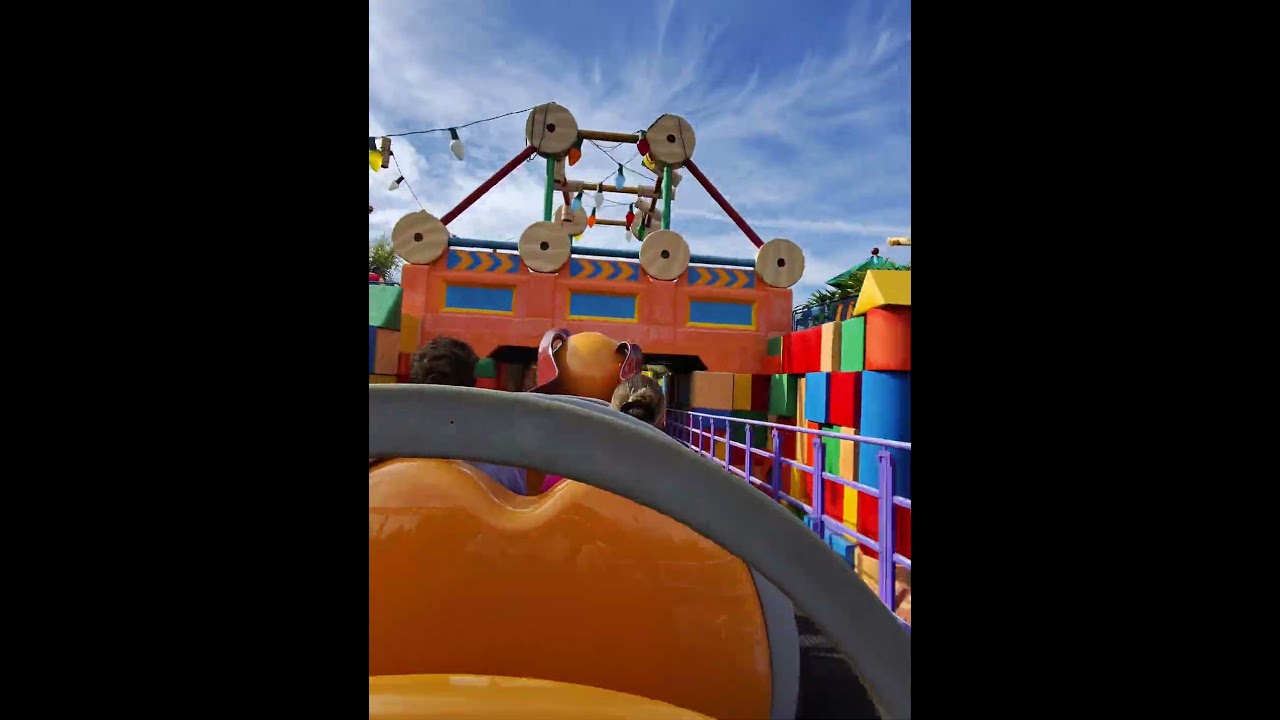 Slinky Dog Dash Ride 
