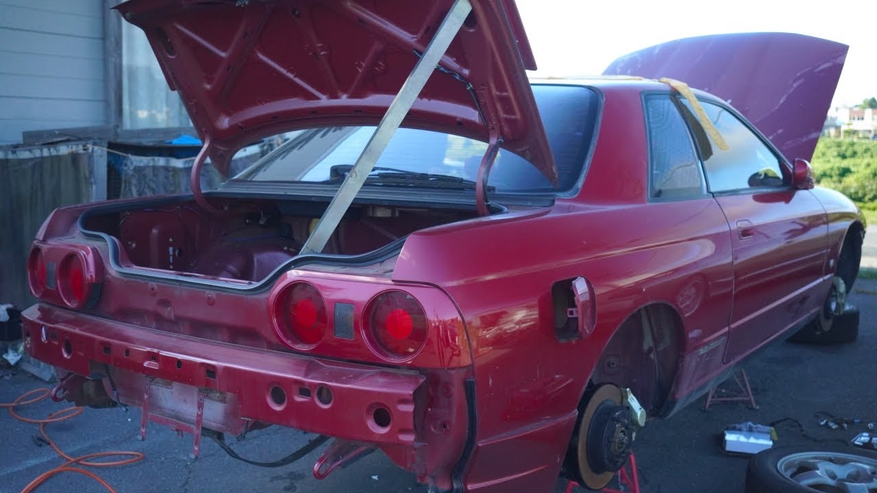 Suspension assembly and fuel system - Restoration R32 Skyline