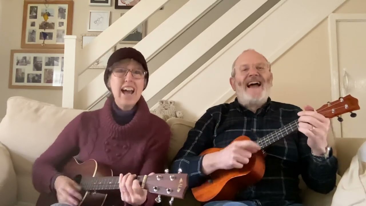 Budapest ( George Ezra ) … Ukulele Cover/ Play Along
