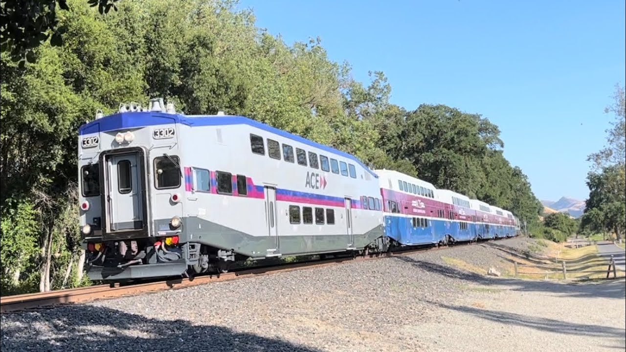 ACE: Altamont Corridor Express Trains! (AMAZING K5LA Horns)