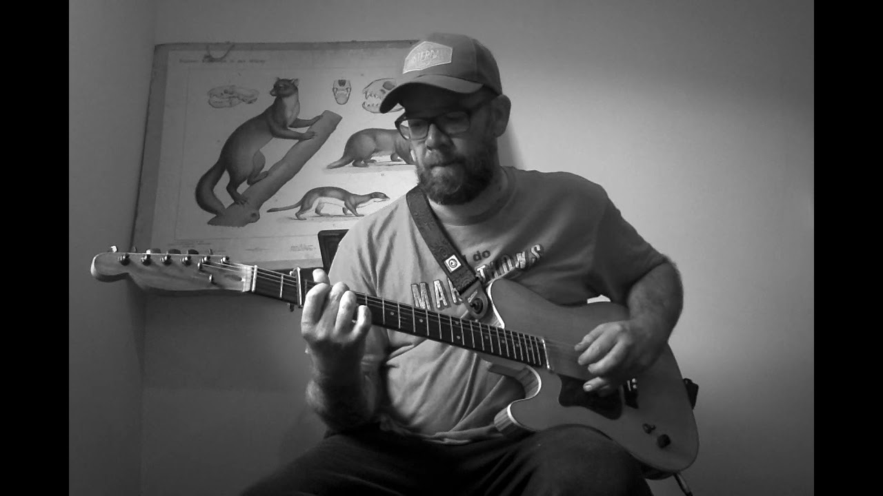 Nicholas Carpenter, Medium build, Men (cover)