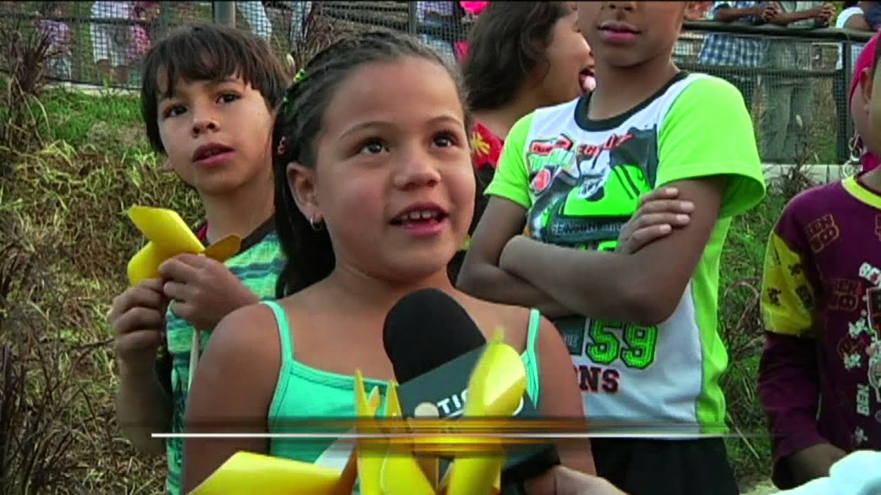 Niñas y niños de la comuna 1: protagonistas de la UVA Nuevo amanecer [Noticias] - TeleMedellin