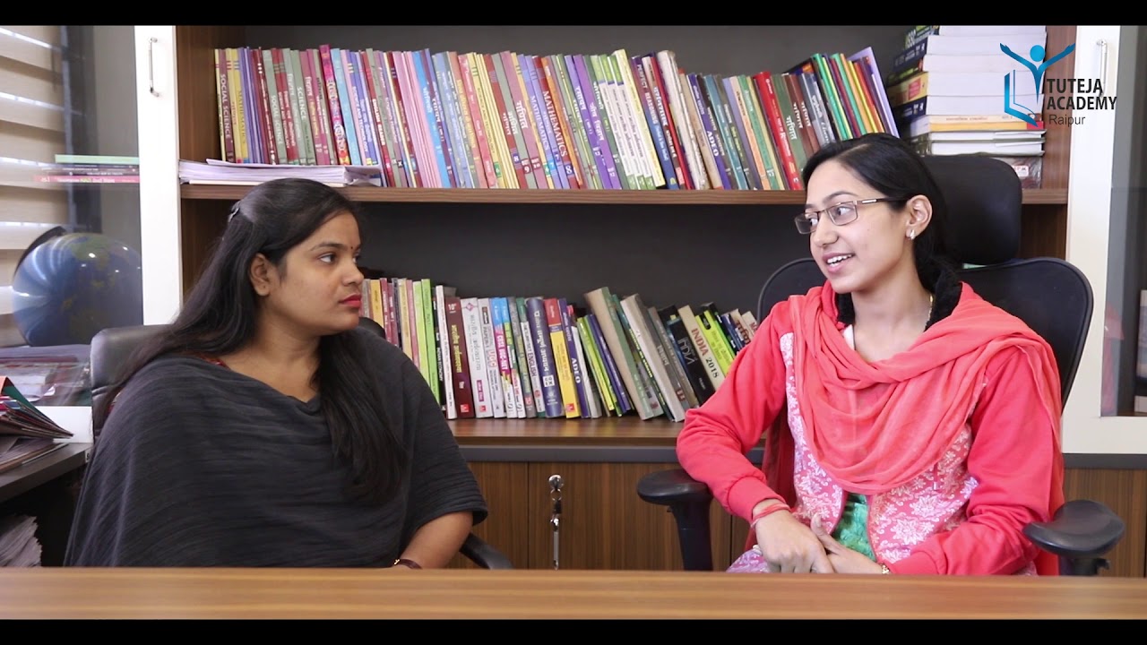 Dr. Smriti Tiwari Deputy Collector 9th Rank CGPSC 2017