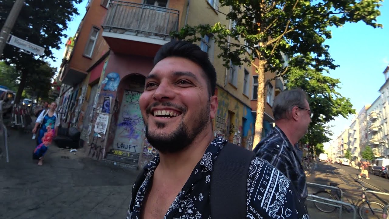 1 Tag nach dem Einsatz in Rigaer Stra&szlig;e 94 | Berlin Friedrichshain