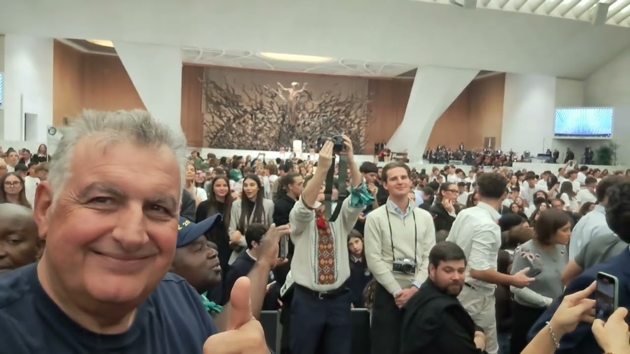 301025. Oggi, 30 ottobre 2025, Papa Leone XIV ha tenuto un'udienza per il Giubileo  Mondo Educativo