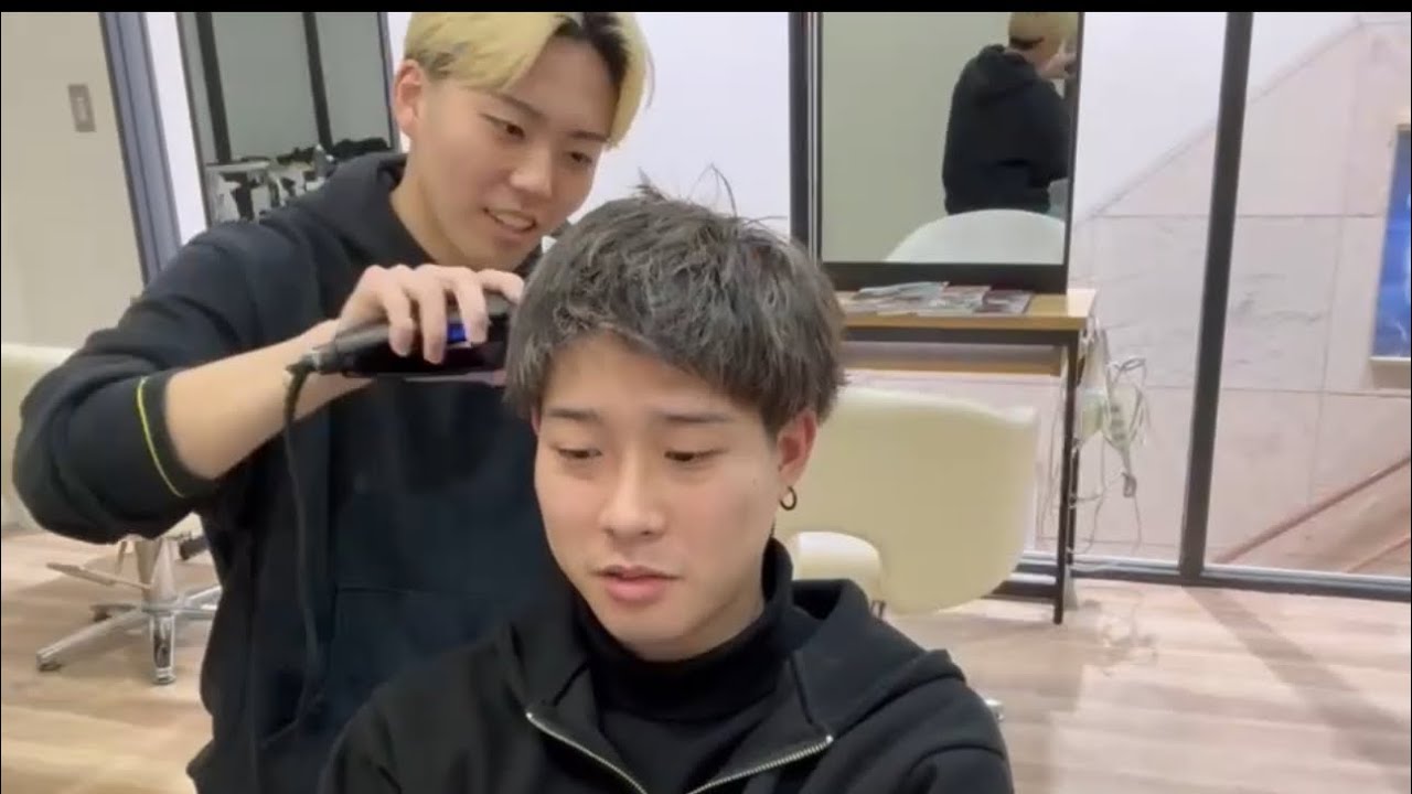 アップバング【メンズヘアサロンMot-Co岡山駅前】