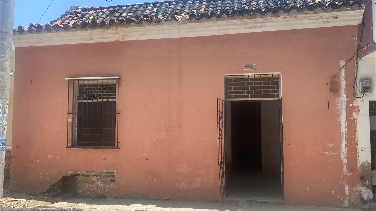 Casa lote en venta en el centro histórico de Santa Marta 📱3167155112, $450 mm