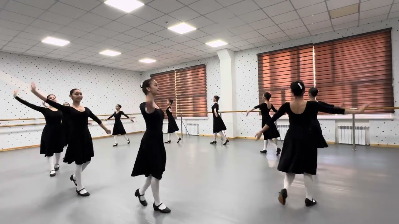 Урок узбекского танца. Педагог Пржанова М.Т
