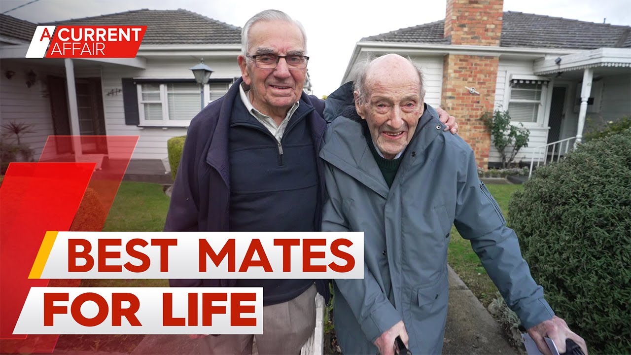 The 100-year-old mates who catch up through a hole in their fence | A Current Affair