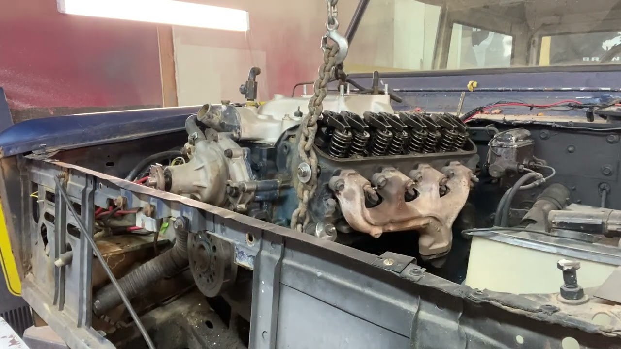 1974 Ford Bronco Restoration - 302 engine removal