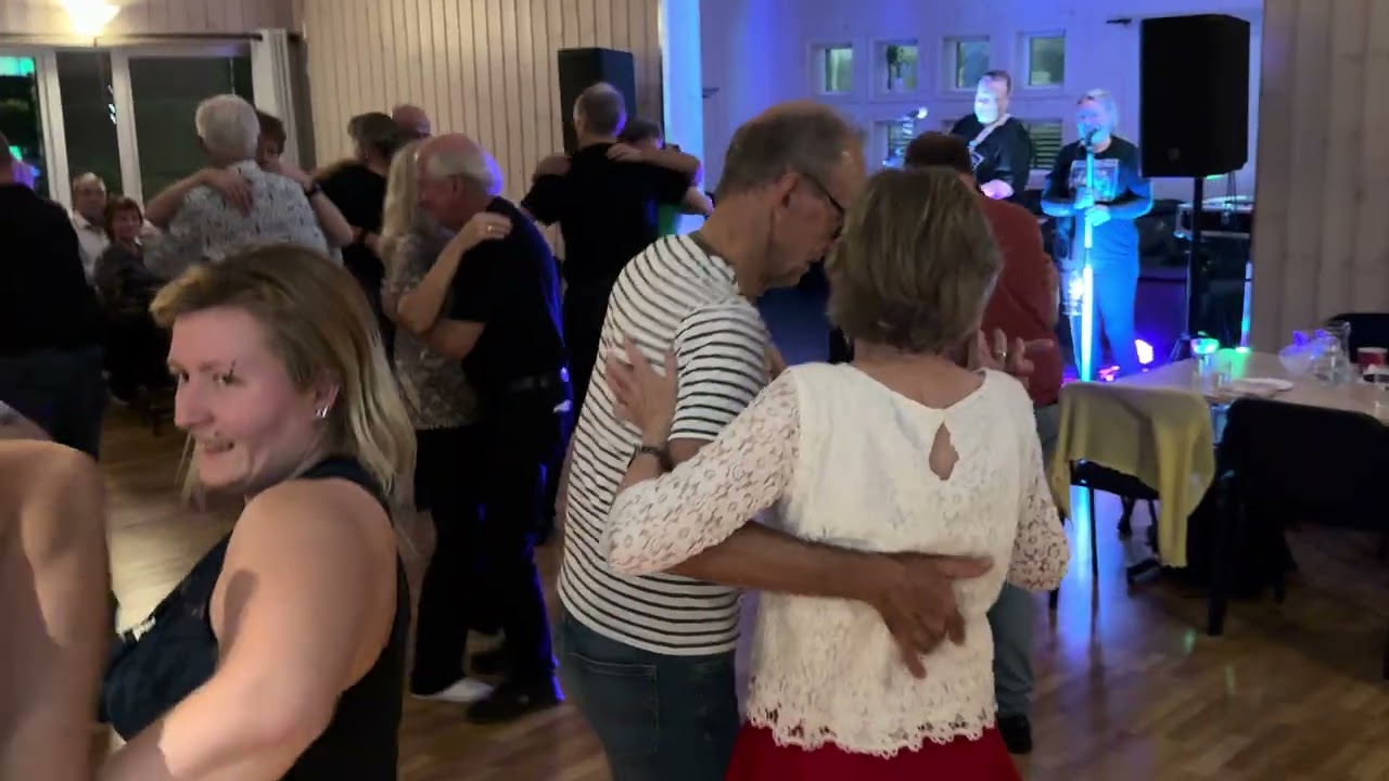 Kjærlighet gjør blind med Hearts Duo på Tirsdagsdansen 11.11 Dansnytt Bjørn Weiby 