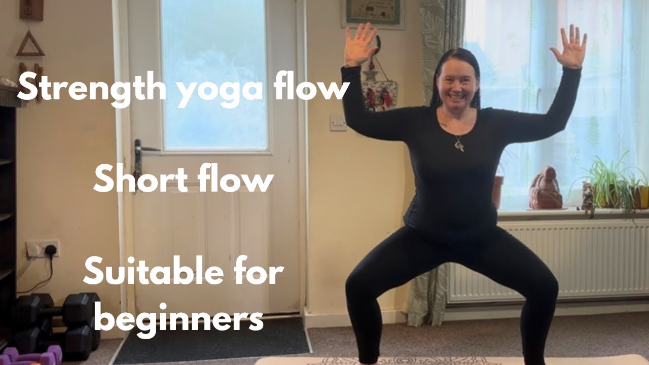 20 minute strength yoga |  dynamic yoga | beginner yoga | sweat building yoga 