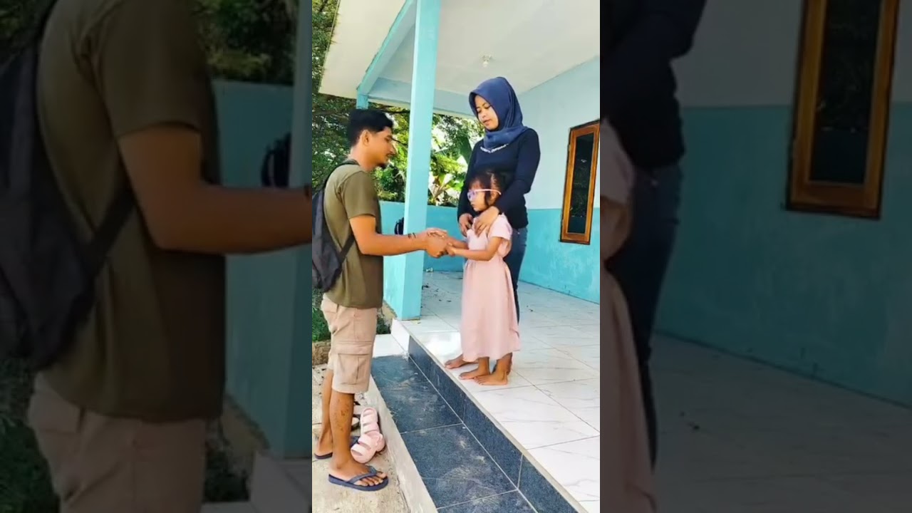 Vilem pendek seorang ayah yg tida jadi berangkat kerja..Yuk dukung canel ini gaes.