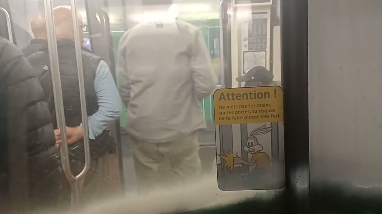 Ligne 4 à bord d'un MP89 CA 02 de Gare de l'Est à Saint Michel 