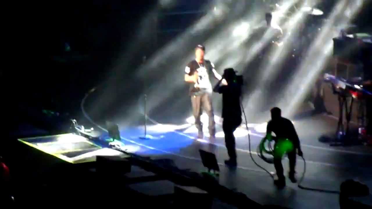 J Cole performs Chris Tucker @ BET Experience