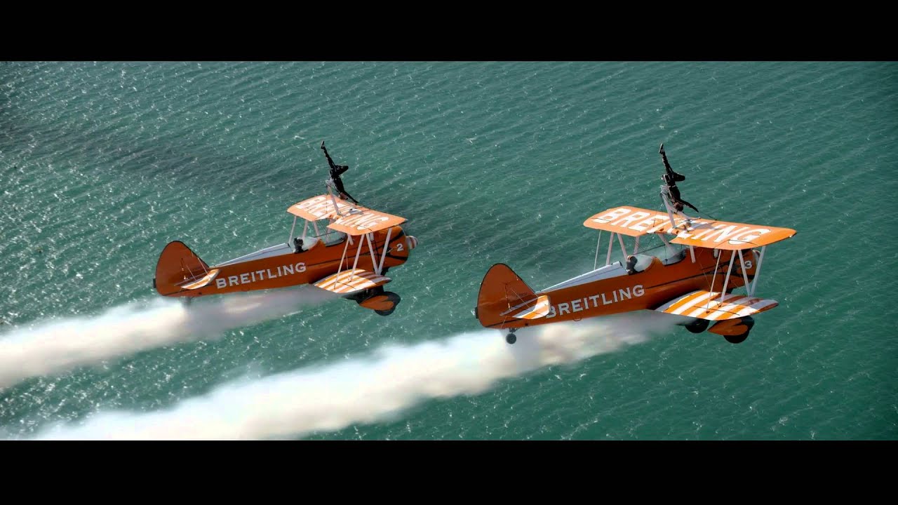 FAI World Air Games 2015: Breitling Wingwalkers over Dubai