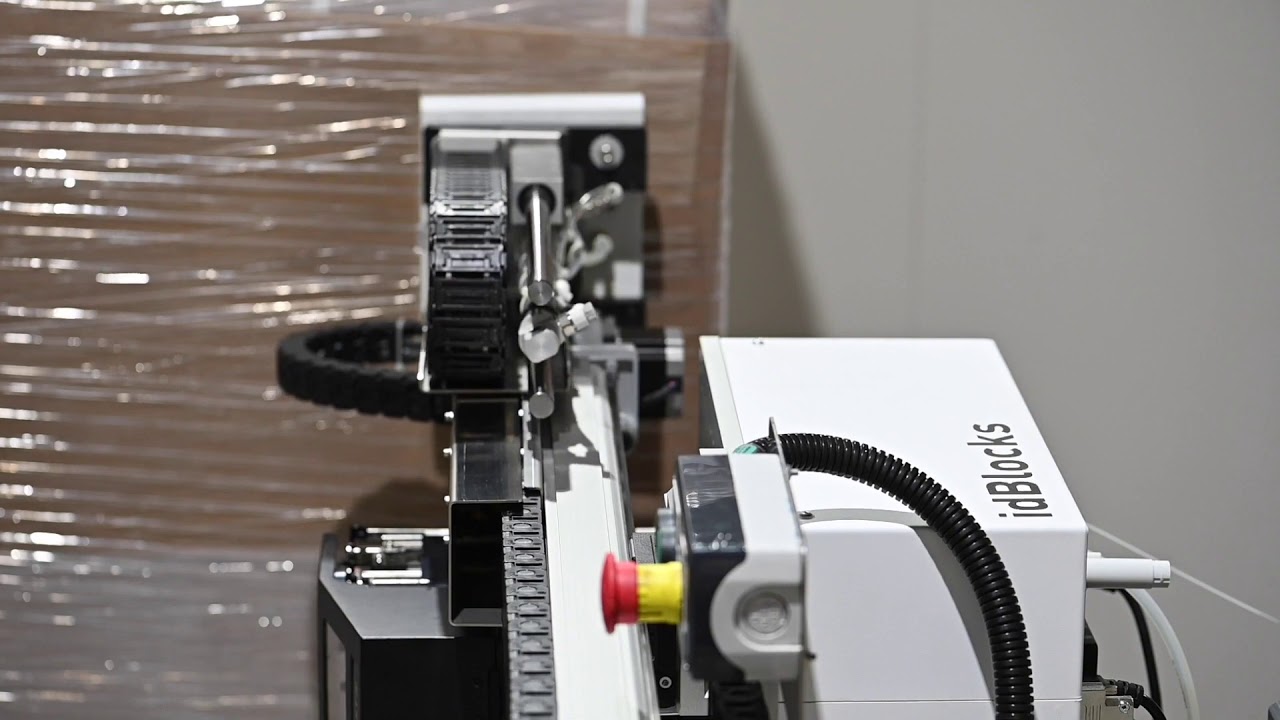 Macsa id cabinless pallet labeler Machine