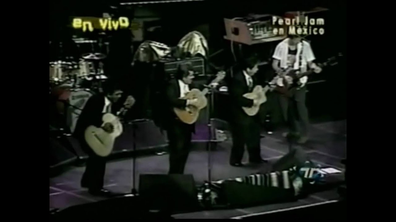 27.) Mexican Medley (Pearl Jam, Mexico 2003)